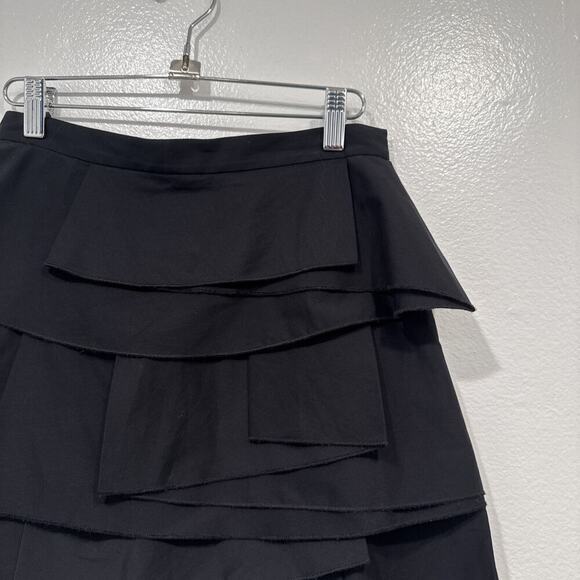 BCBG Maxazria Layered Mini Skirt Women’s Size 0 Black Tiered Y2K Look Boho Arsty - Picture 2 of 7